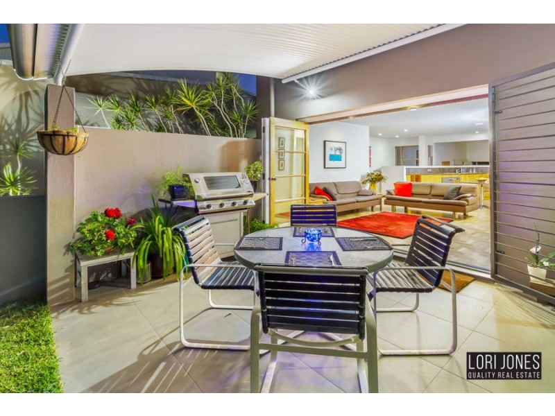 77 Goldieslie Road, Indooroopilly QLD 4068