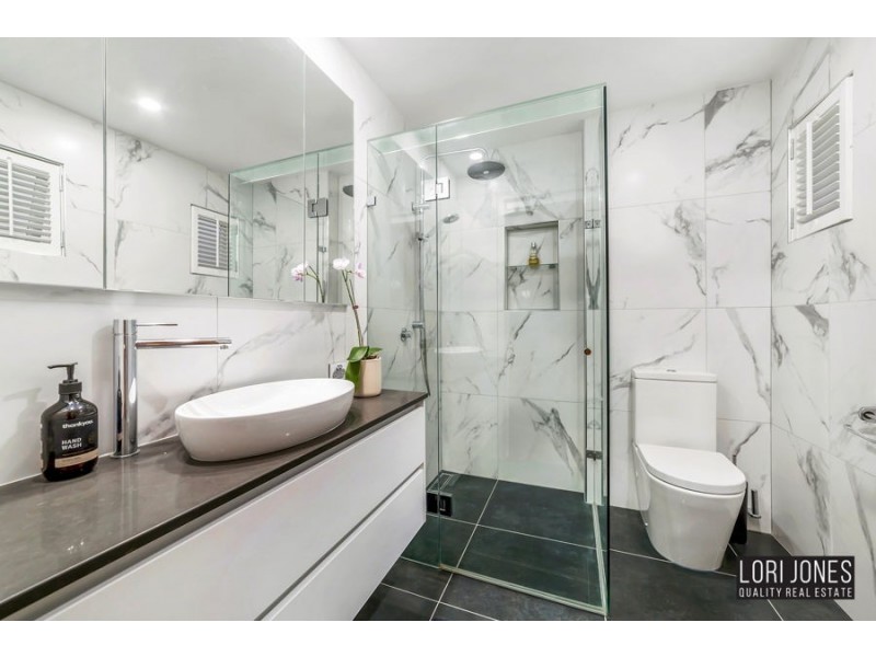 77 Goldieslie Road, Indooroopilly QLD 4068