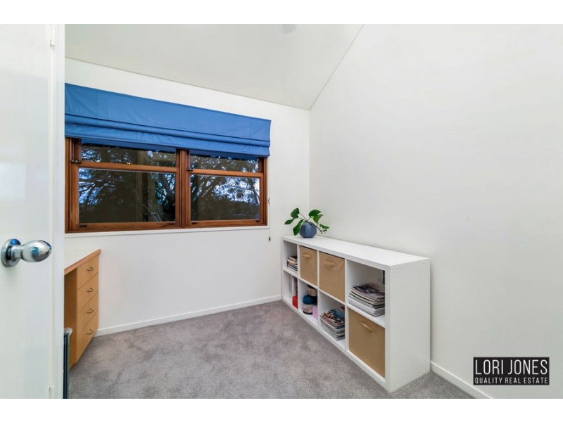 77 Goldieslie Road, Indooroopilly QLD 4068