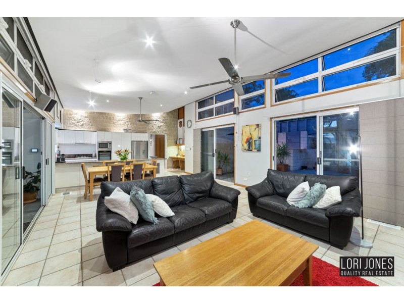 271 Kenmore Road, Fig Tree Pocket QLD 4069