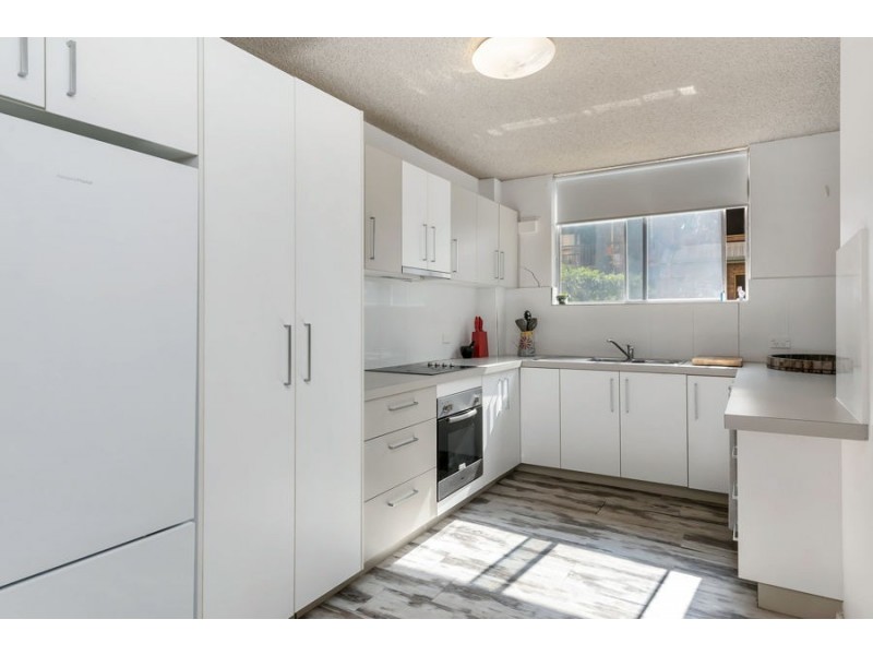 Unit 4 136 Macquarie Street, St Lucia QLD 4067