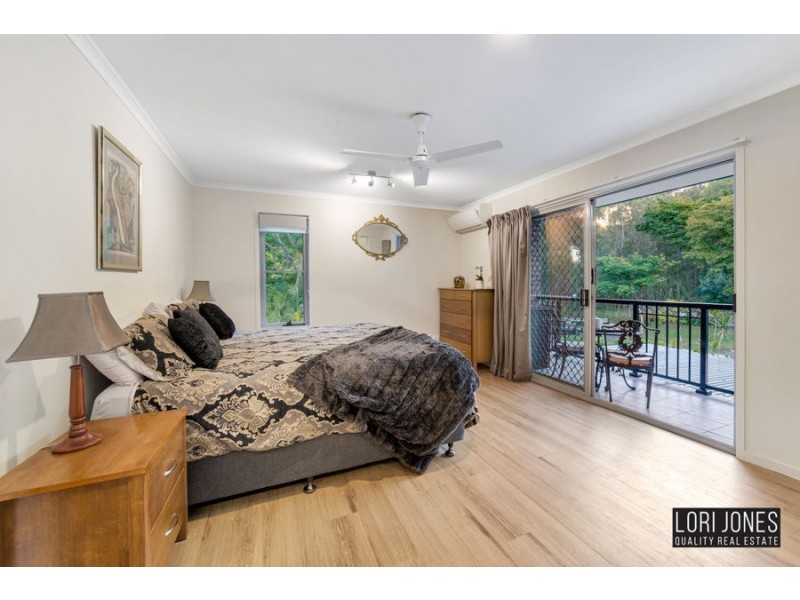 1 Thea Court, Indooroopilly QLD 4068