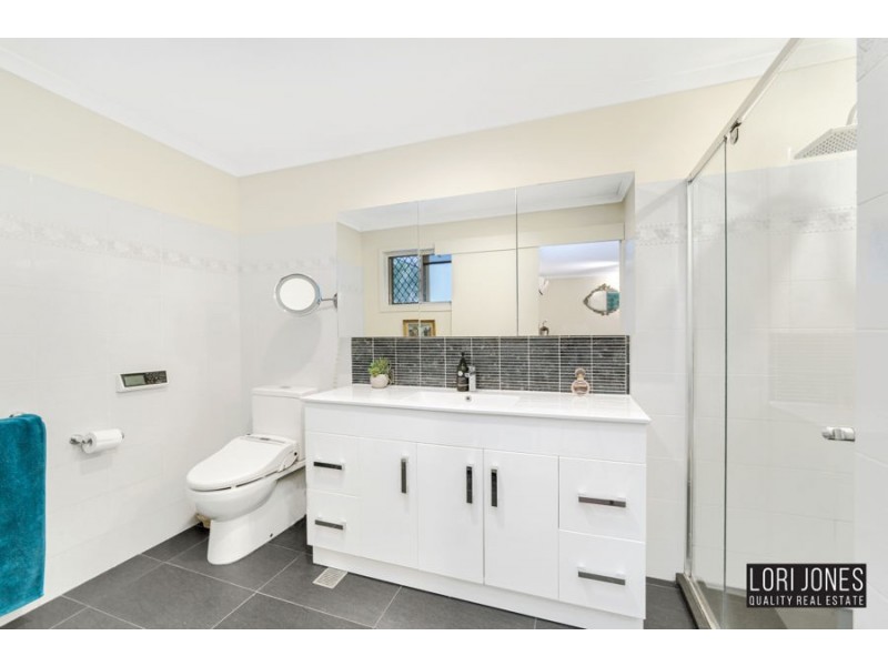 1 Thea Court, Indooroopilly QLD 4068