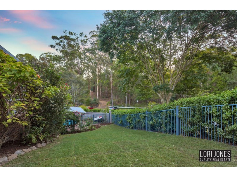 1 Thea Court, Indooroopilly QLD 4068