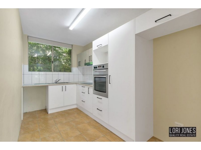 2/85 Warren Street, St Lucia QLD 4067