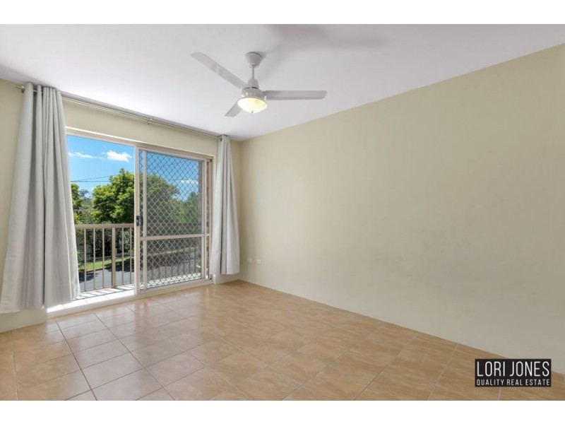 2/85 Warren Street, St Lucia QLD 4067