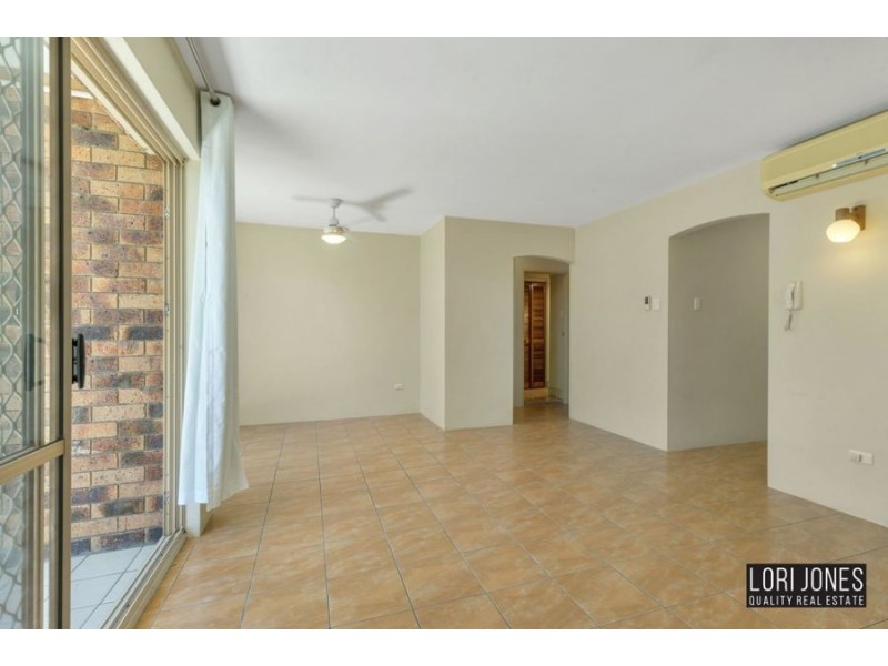 2/85 Warren Street, St Lucia QLD 4067