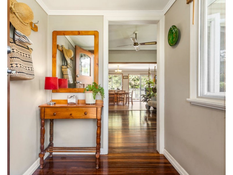 11 Boundary Road, Indooroopilly QLD 4068