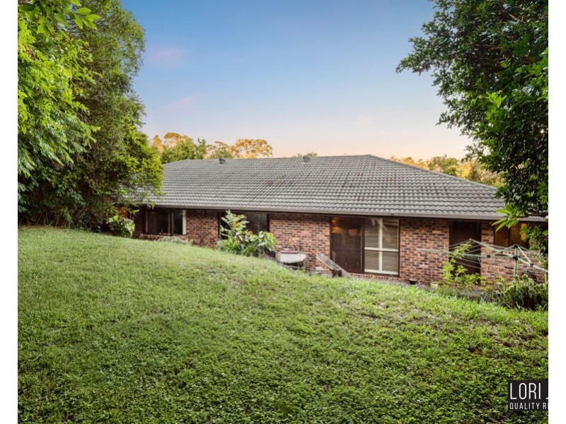 16 Annabel Street, Kenmore QLD 4069