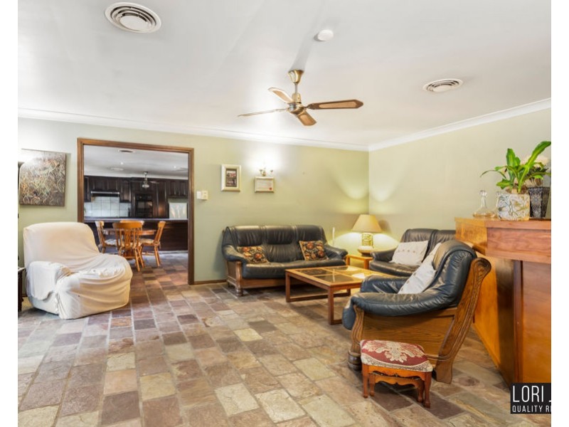 16 Annabel Street, Kenmore QLD 4069