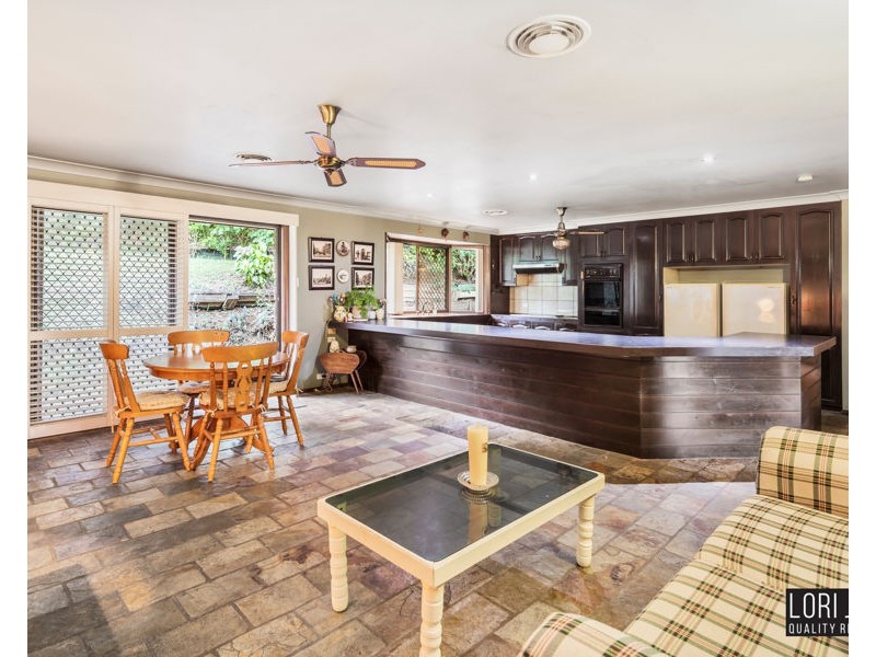 16 Annabel Street, Kenmore QLD 4069