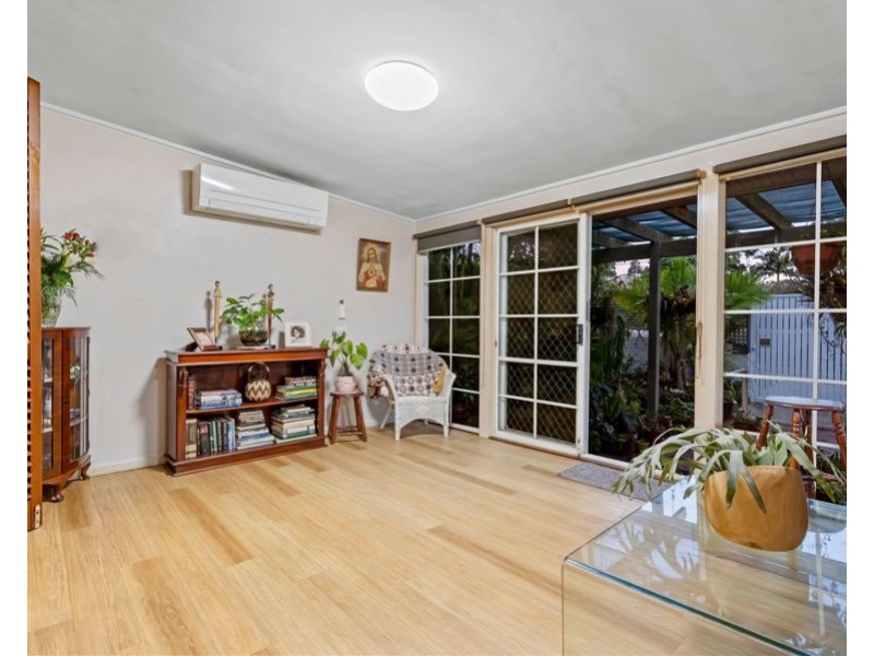 72 Stanley Terrace, Taringa QLD 4068
