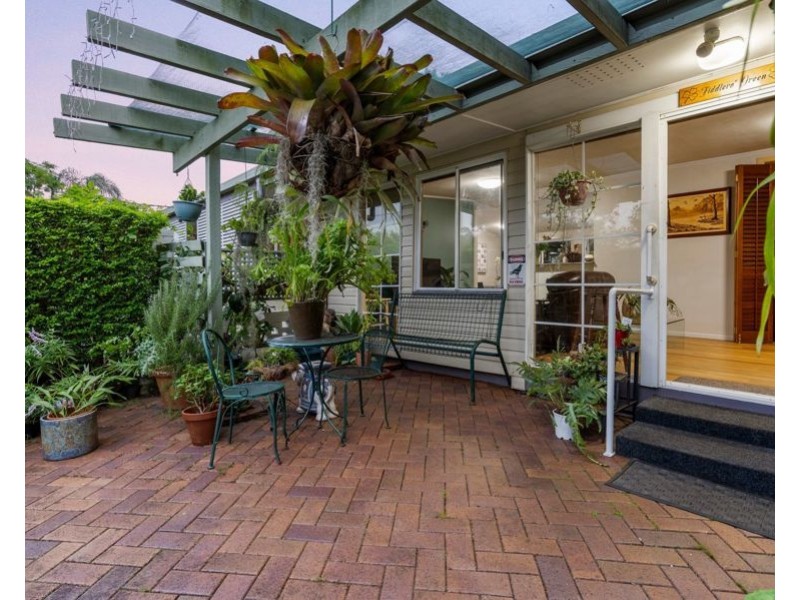 72 Stanley Terrace, Taringa QLD 4068