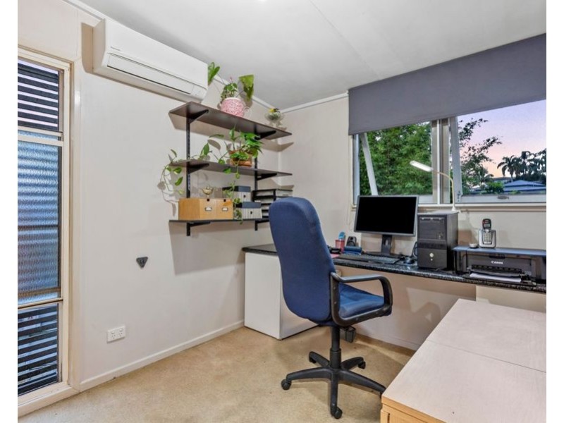 72 Stanley Terrace, Taringa QLD 4068