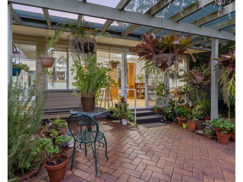 72 Stanley Terrace, Taringa QLD 4068