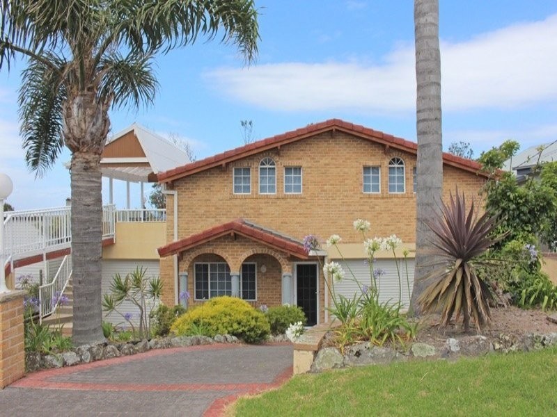 197 Mitchell Parade, Mollymook Beach NSW 2539