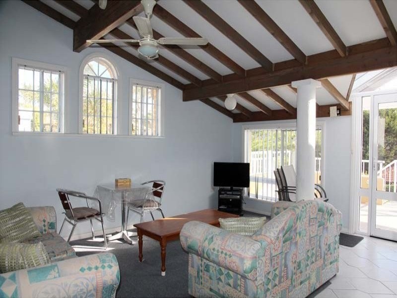 197 Mitchell Parade, Mollymook Beach NSW 2539