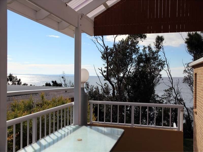 197 Mitchell Parade, Mollymook Beach NSW 2539