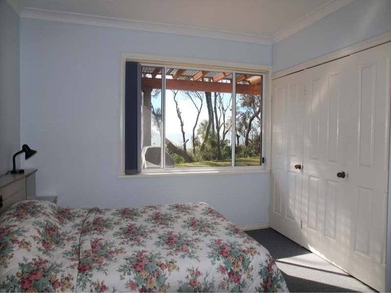 197 Mitchell Parade, Mollymook Beach NSW 2539