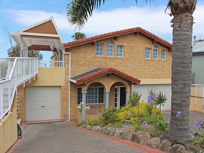 197 Mitchell Parade, Mollymook Beach NSW 2539