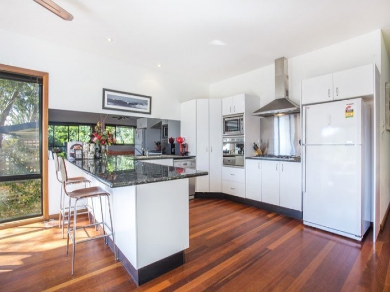 2 Rosemary Avenue, Bawley Point NSW 2539