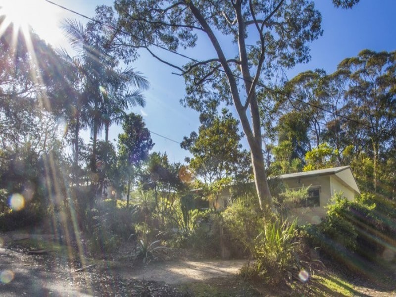 4 Shearwater Crescent, Bawley Point NSW 2539