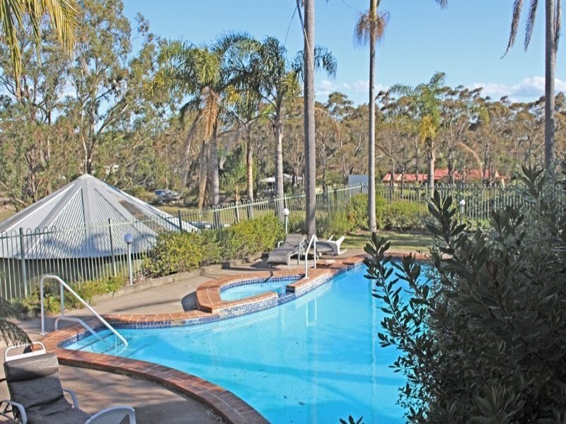 5 Weymouth Road, Lake Tabourie NSW 2539