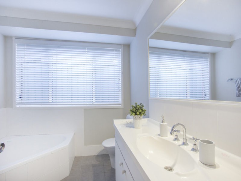 47 Seaspray Street, Narrawallee NSW 2539