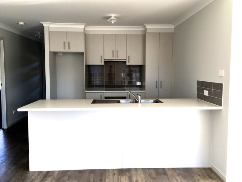 1/10 Booyong Avenue, Ulladulla NSW 2539