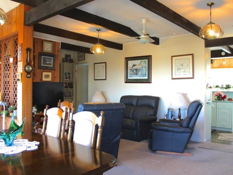 124 Canberra Crescent, Burrill Lake NSW 2539