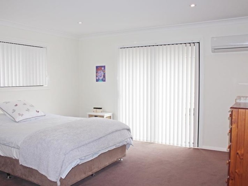 17 Royal Mantle Drive, Ulladulla NSW 2539