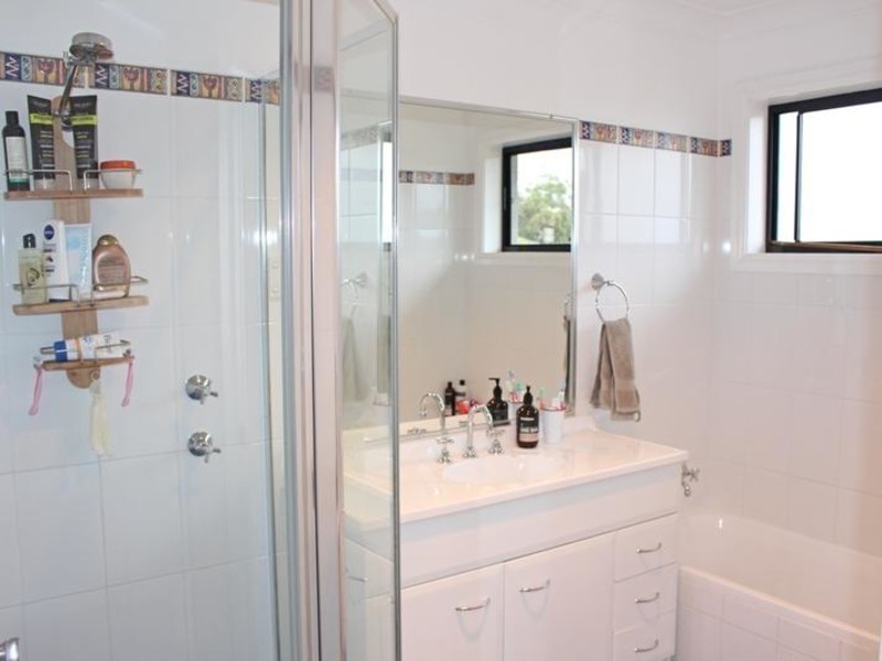 17 Royal Mantle Drive, Ulladulla NSW 2539