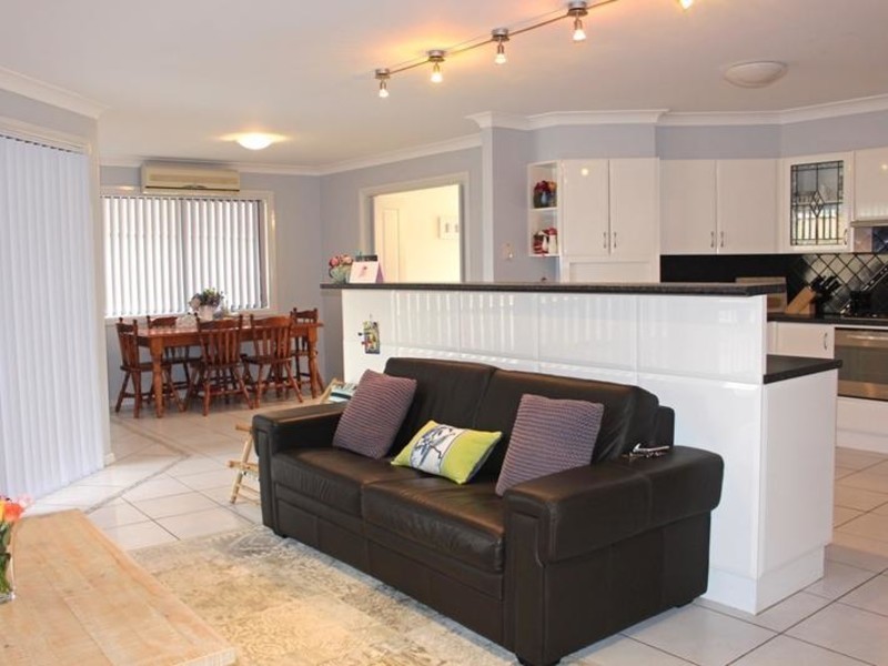 17 Royal Mantle Drive, Ulladulla NSW 2539