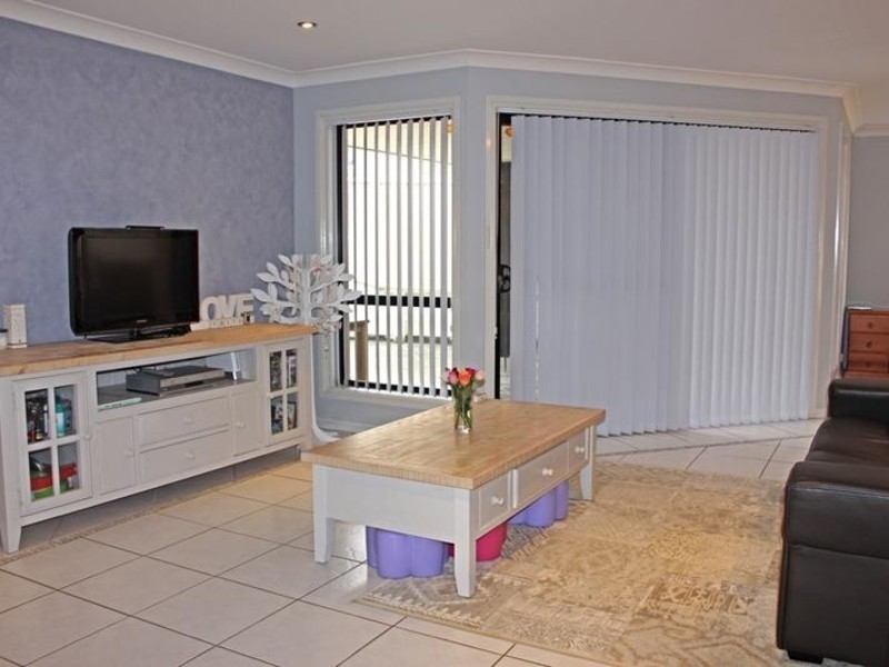 17 Royal Mantle Drive, Ulladulla NSW 2539