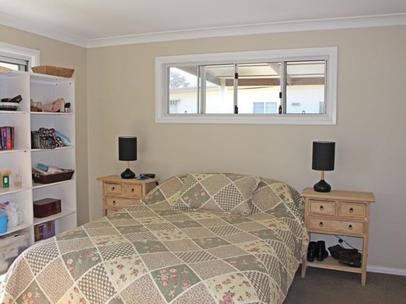 11 Spinks Avenue, Lake Conjola NSW 2539
