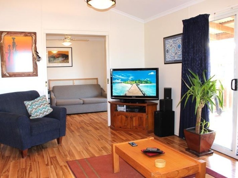179 Princes Highway, Burrill Lake NSW 2539