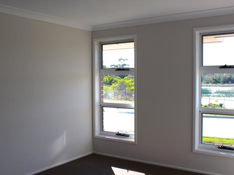 10 Eyre Street, Burrill Lake NSW 2539