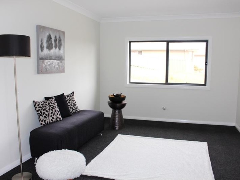 87 Golden Wattle Drive, Ulladulla NSW 2539