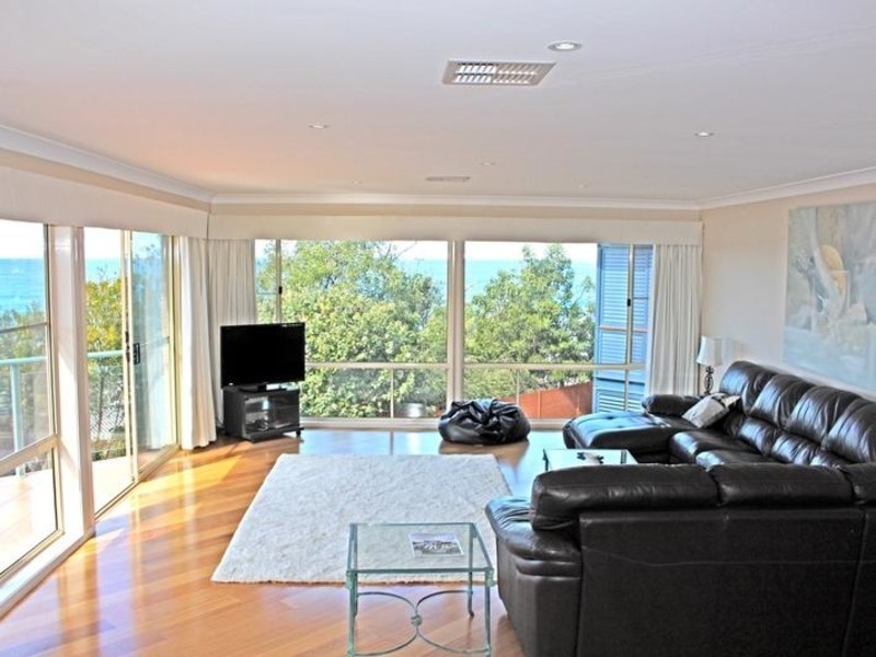 54 Donlan Road, Mollymook NSW 2539