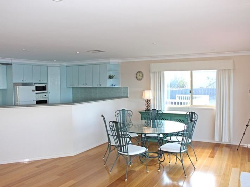 54 Donlan Road, Mollymook NSW 2539
