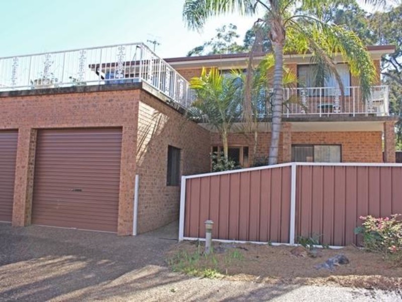 4/6-7 Augusta Place, Mollymook Beach NSW 2539