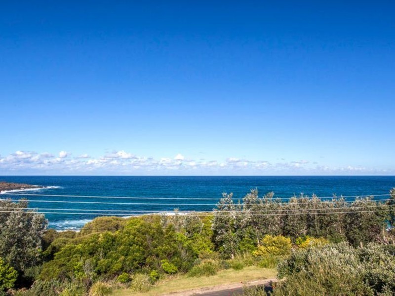 1 Wooroonga Crescent, Kioloa NSW 2539