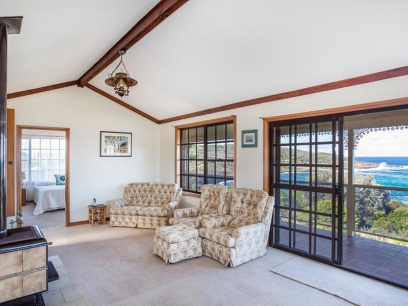1 Wooroonga Crescent, Kioloa NSW 2539