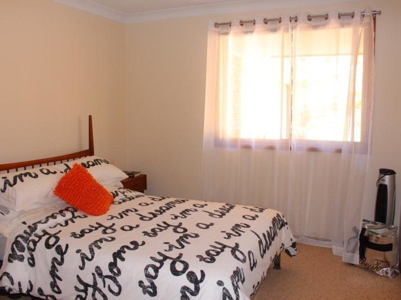 10 Rosella Avenue, Mollymook NSW 2539