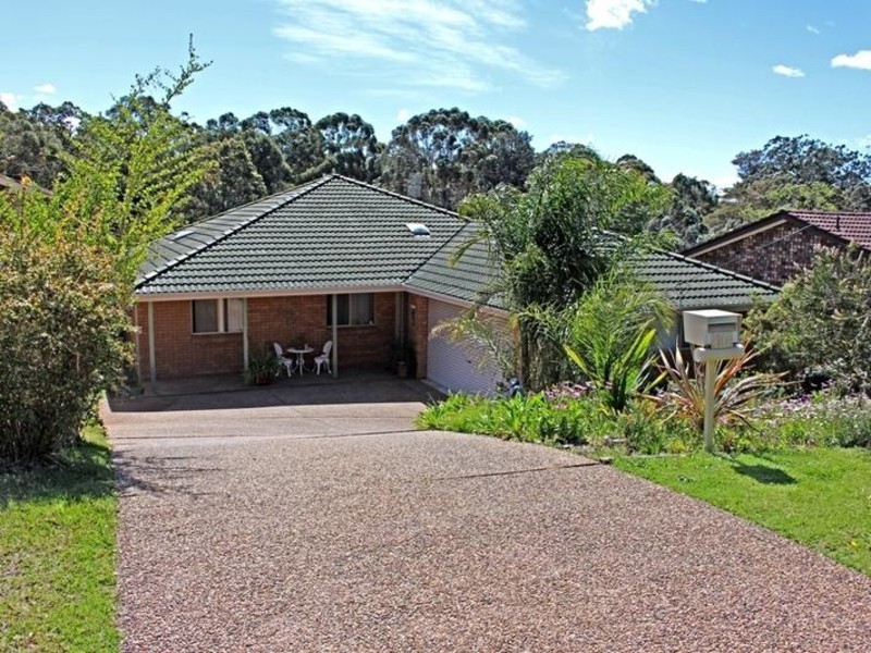 10 Rosella Avenue, Mollymook NSW 2539