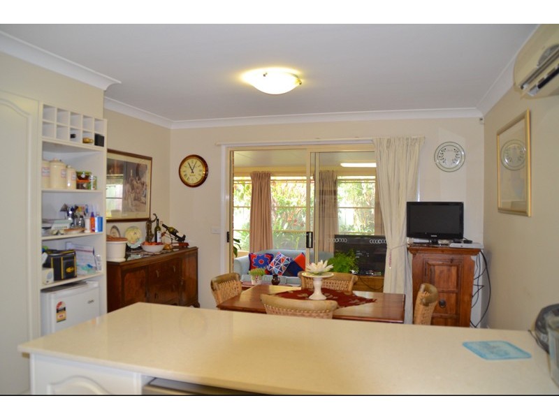 2/1 Combe Drive, Mollymook NSW 2539