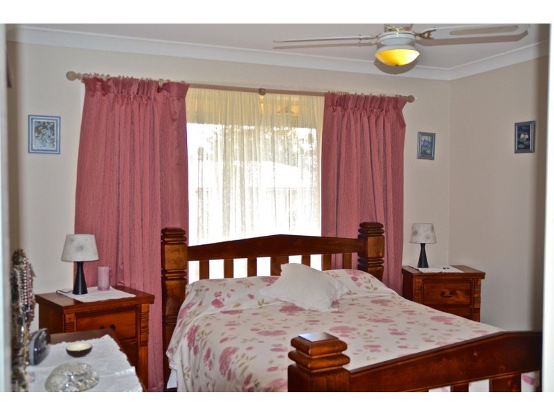 2/1 Combe Drive, Mollymook NSW 2539