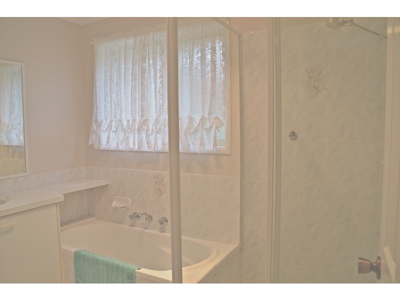 2/1 Combe Drive, Mollymook NSW 2539