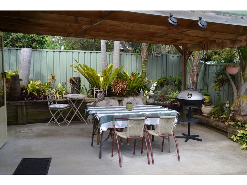 2/1 Combe Drive, Mollymook NSW 2539
