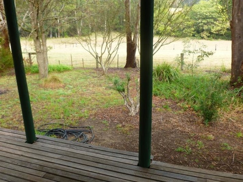 The Sheep Track, Brooman NSW 2538